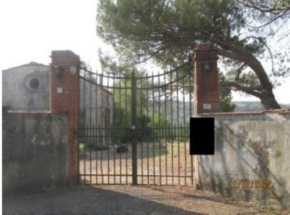 Casa indipendente in residenziale in Via Colleramole 37
