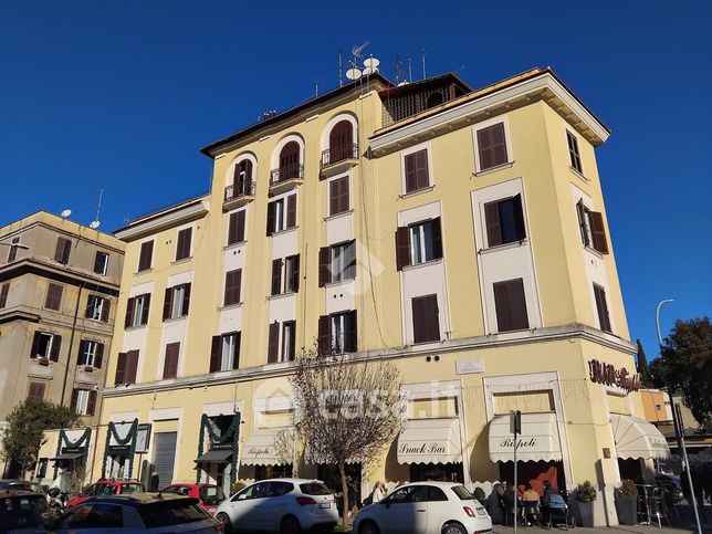 Appartamento in residenziale in Via degli Orti della Farnesina 3