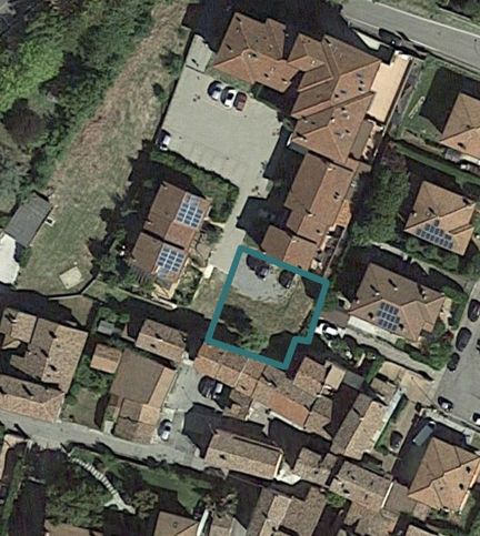 Terreno edificabile in residenziale in Via Monti