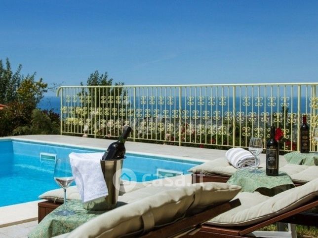 Villa in residenziale in Via per Pedona 5