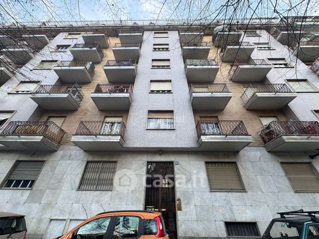 Appartamento in residenziale in Via Fratelli Carando 29