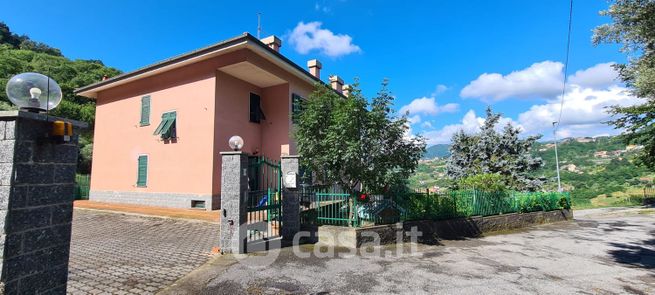 Appartamento in residenziale in Via Valle 18