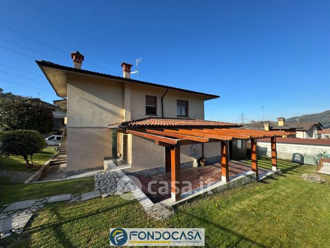 Villa in residenziale in 