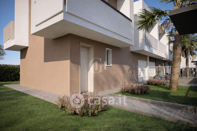 Villa in residenziale in Via Frassino 1