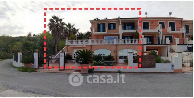 Casa indipendente in residenziale in Contrada Fontanelle 56