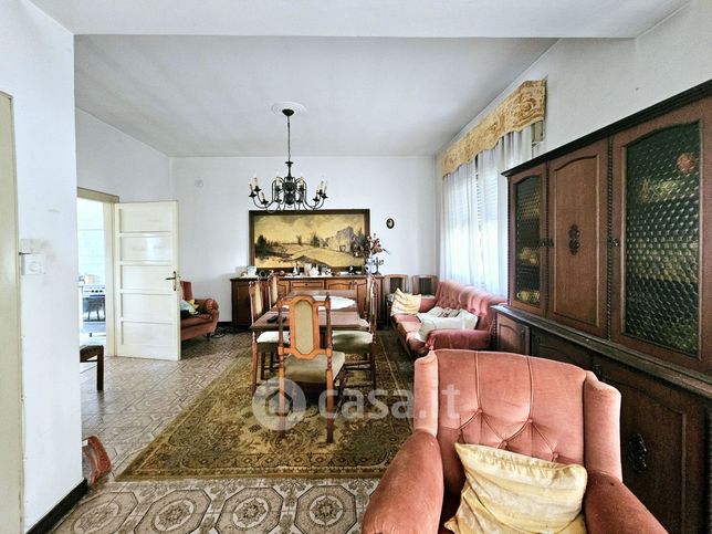 Casa bi/trifamiliare in residenziale in Via T. Tasso