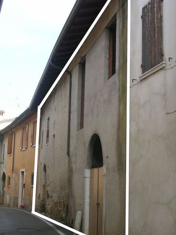 Rustico/casale in residenziale in Via XXV Aprile