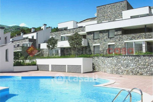 Casa indipendente in residenziale in Regione Fenarina
