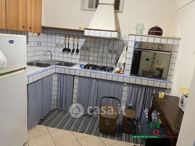Casa indipendente in residenziale in 