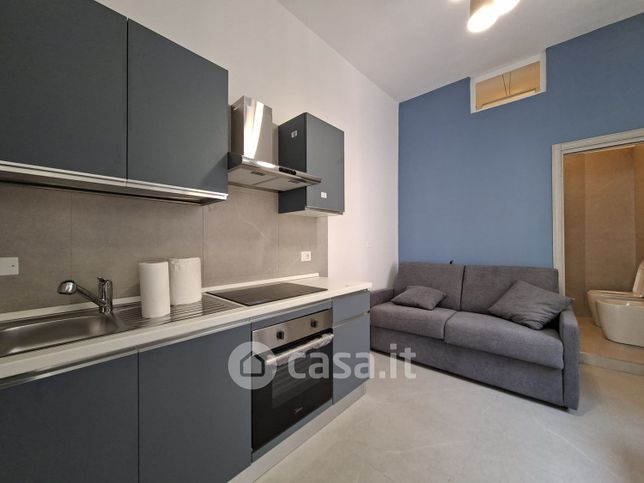 Appartamento in residenziale in Via Luigi Castiello 80