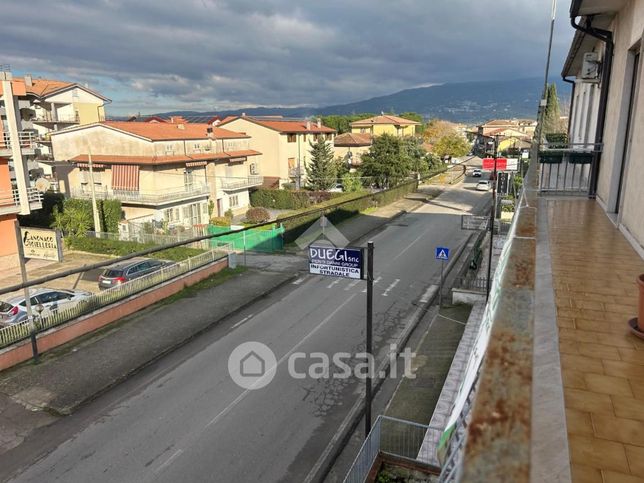 Appartamento in residenziale in Via Alessandro Manzoni 105