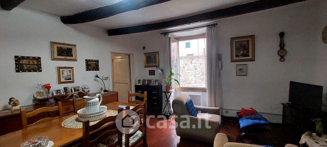 Appartamento in residenziale in Parasio