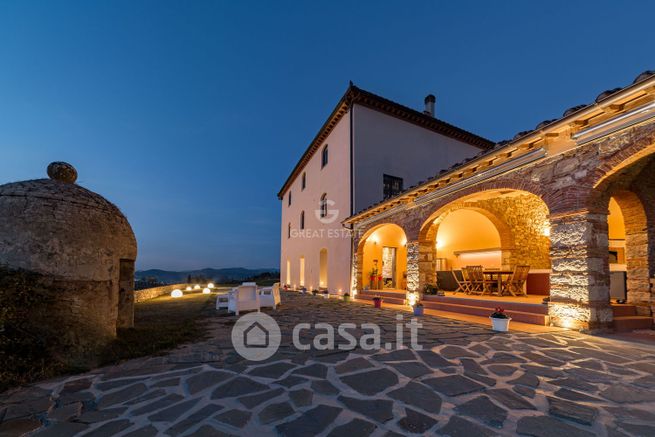 Rustico/casale in residenziale in Via di Belmonte
