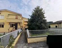 Appartamento in residenziale in Via Dante Alighieri