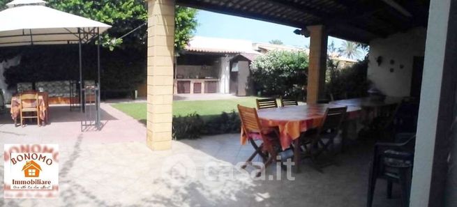 Villa in residenziale in 
