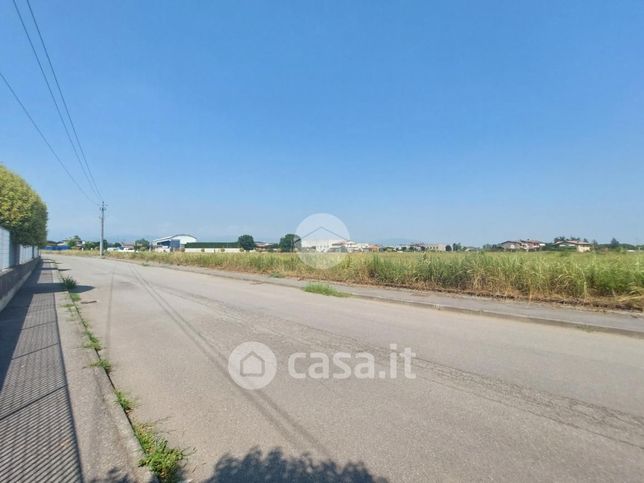 Terreno edificabile in residenziale in Via Casaglia 97