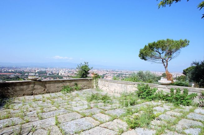 Casa indipendente in residenziale in Via Giolica di Sopra 9