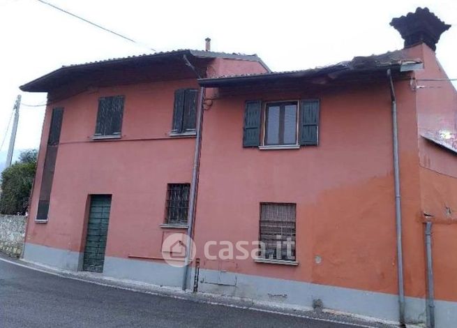 Casa indipendente in residenziale in Via San Vincenzo 2