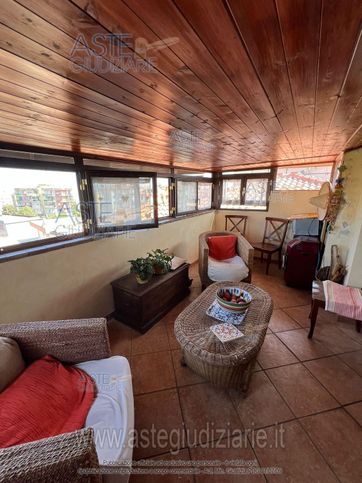 Appartamento in residenziale in Via Jacopone da Todi