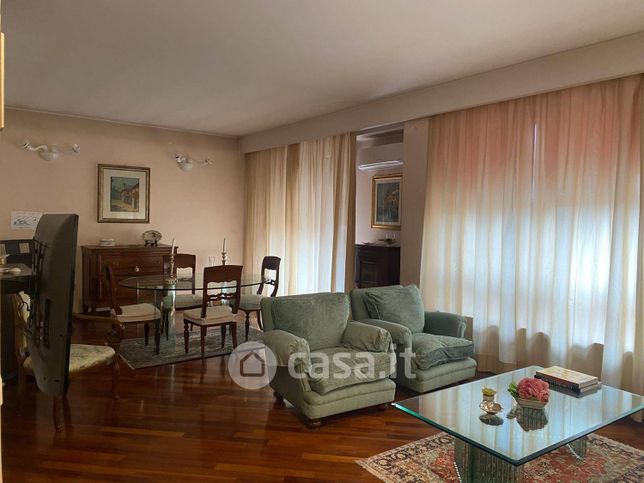 Appartamento in residenziale in Viale Francesco Crucioli 140