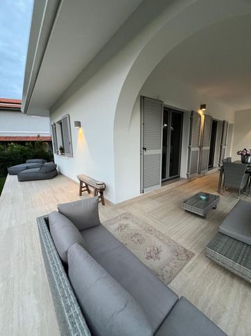 Villa in residenziale in Via Matteo Civitali 173