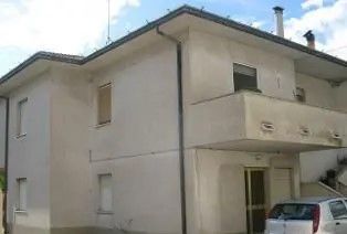 Casa bi/trifamiliare in residenziale in Strada Faleriense 2128