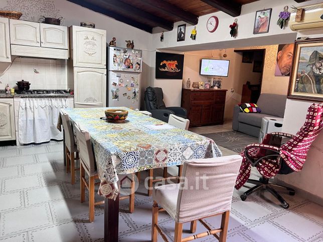 Casa bi/trifamiliare in residenziale in C/da Bongiovanni