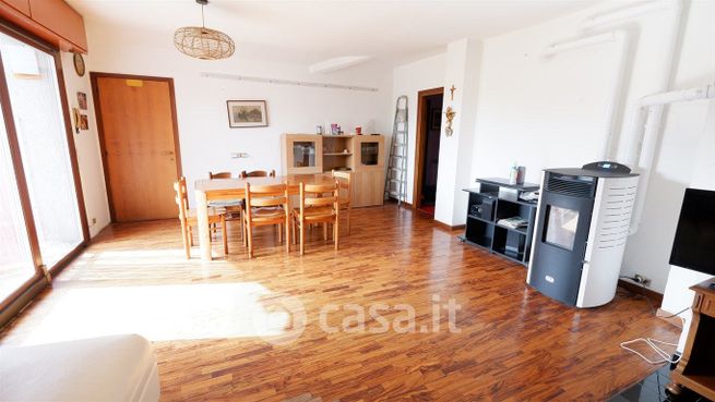 Appartamento in residenziale in Via per Senago 21