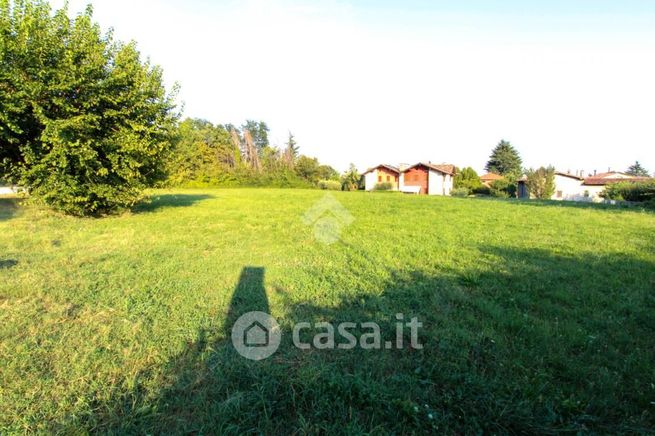 Terreno agricolo in commerciale in Via Raboni