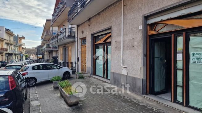 Box/posto auto in residenziale in Via Nocilla 31