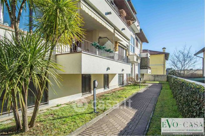 Appartamento in residenziale in Via San Martino 72