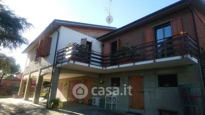 Appartamento in residenziale in Via Croara 7