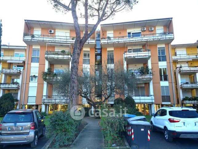 Appartamento in residenziale in Via Evemero