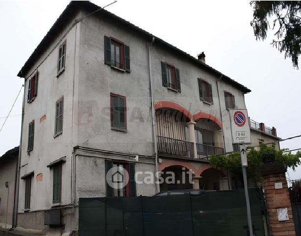 Ufficio in commerciale in Via Monte Rosa 8