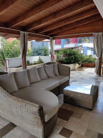 Attico/mansarda in residenziale in Via San N. Tolentino 5