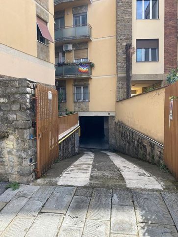 Garage/posto auto in residenziale in Via Bartolommeo Scala 29