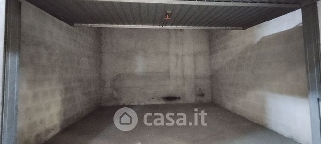 Box/posto auto in residenziale in Viale Ottavio Marchino