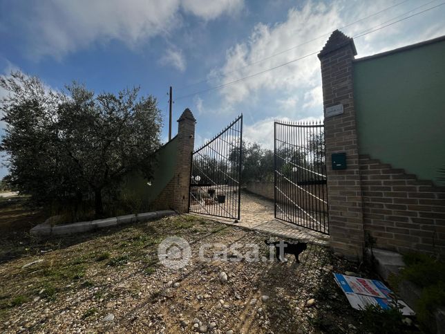 Villa in residenziale in Via Trinitapoli 14