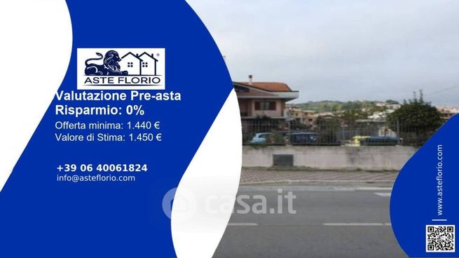 Box/posto auto in residenziale in Via Nazionale 2