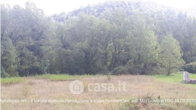 Terreno agricolo in commerciale in 