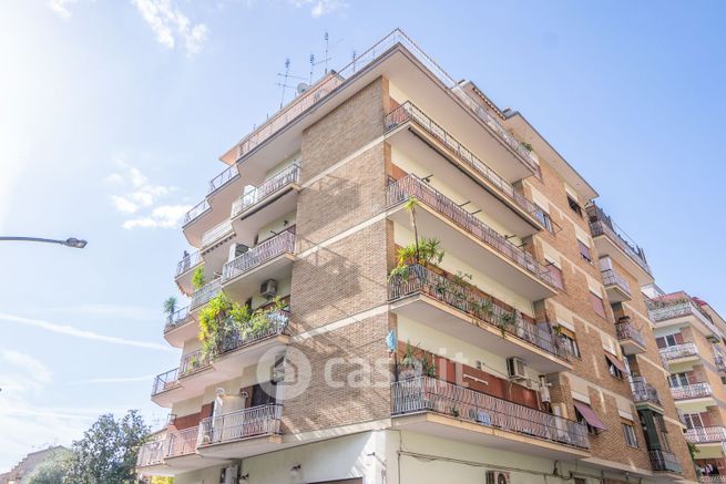 Appartamento in residenziale in Via Albona 95