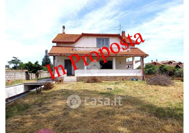 Villa in residenziale in Via Trieste 26