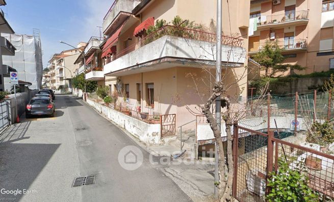 Garage/posto auto in residenziale in Via Leonida e Marcello Mucci