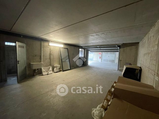 Capannone in commerciale in Via Trieste