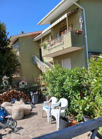 Appartamento in residenziale in Via di Serragrande 64