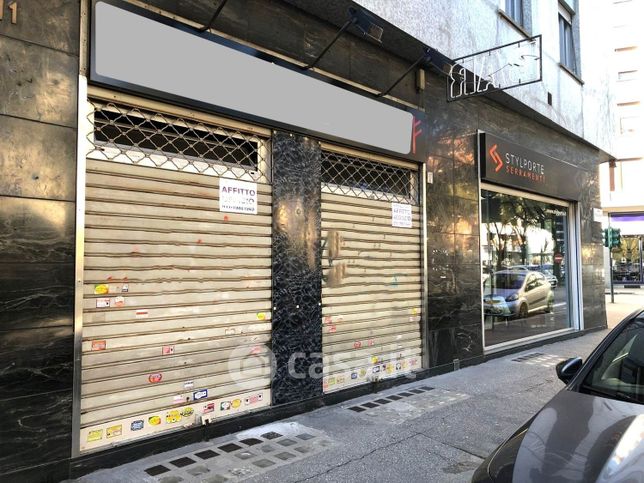 Ufficio in commerciale in Corso Peschiera 311