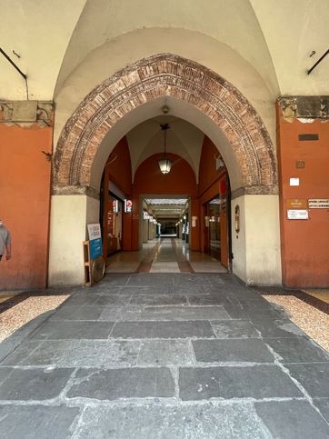 Garage/posto auto in residenziale in Strada Maggiore