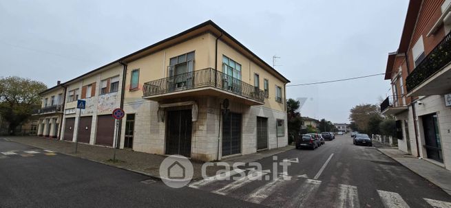 Appartamento in residenziale in Via Roma 1