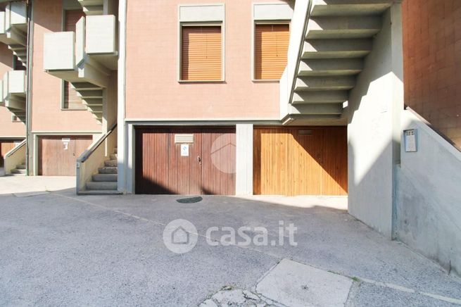 Box/posto auto in residenziale in Lungomare dei Pini