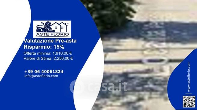 Box/posto auto in residenziale in Località Vena